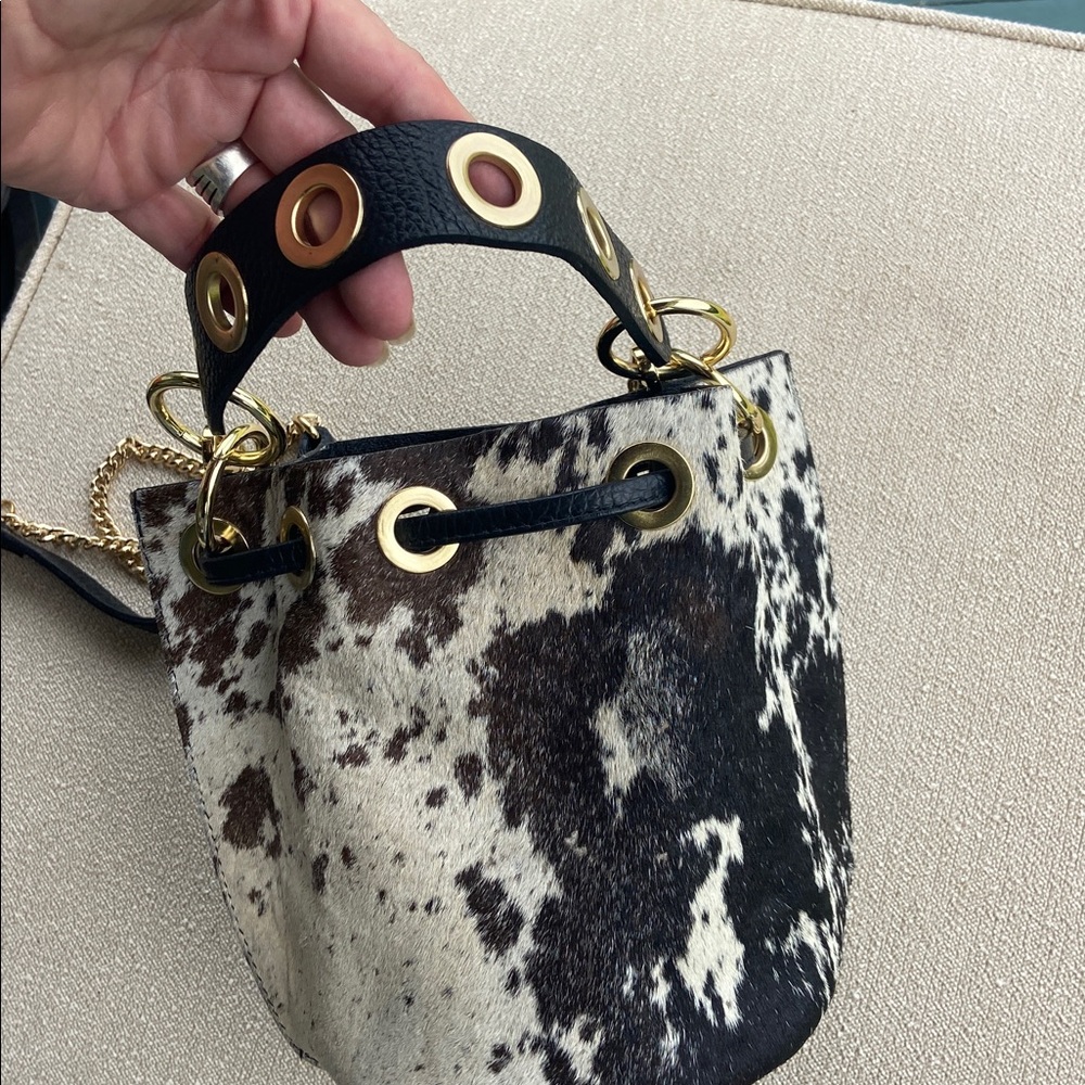 Beautiful‎ Genuine Leather & Pony Hair Bucket Bag. Gold hardware. - Picture 4 of 7